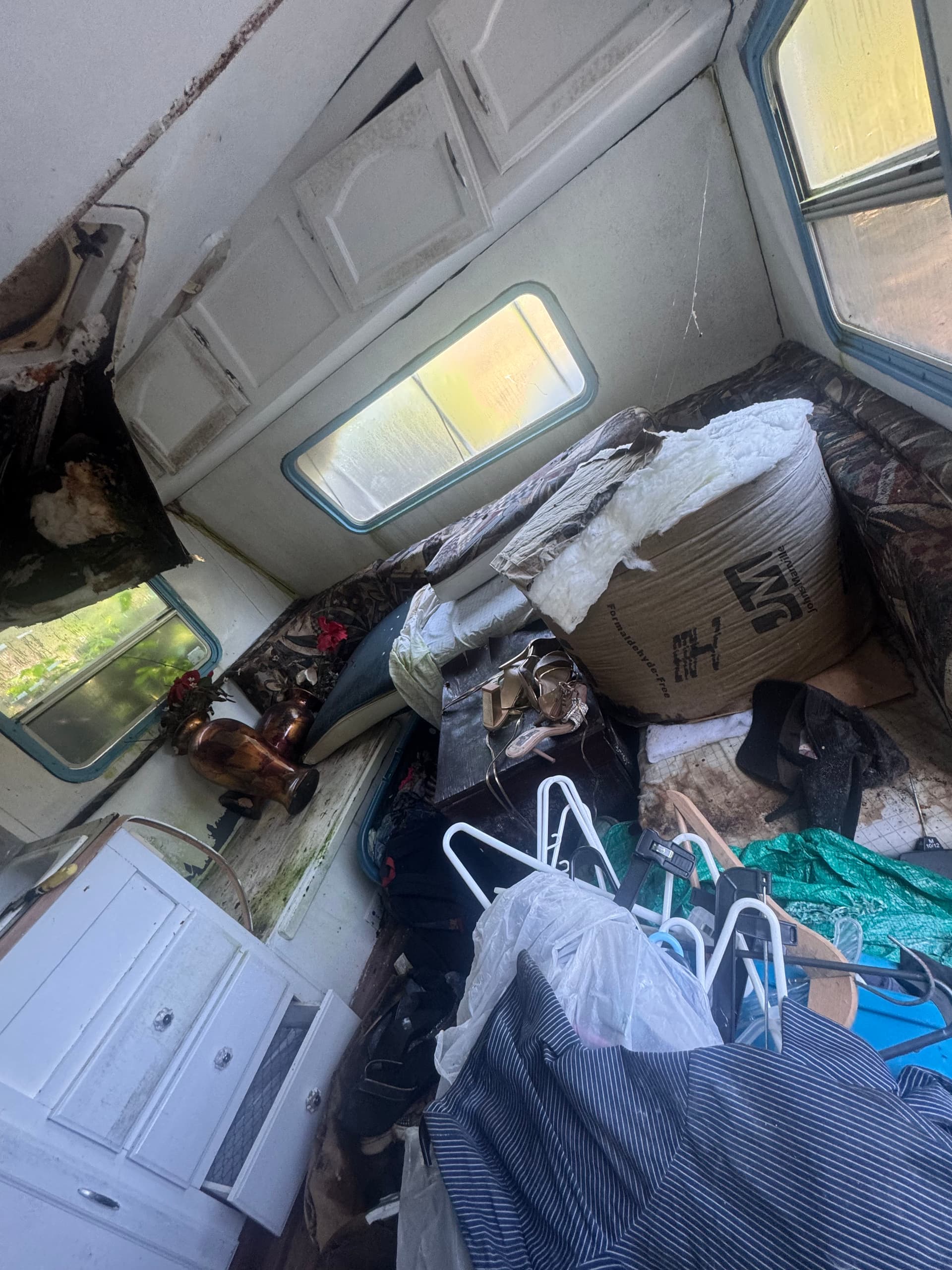 Gallery photos for When Clutter Takes Over We Show Up Ready to Clear It Out: Image #2