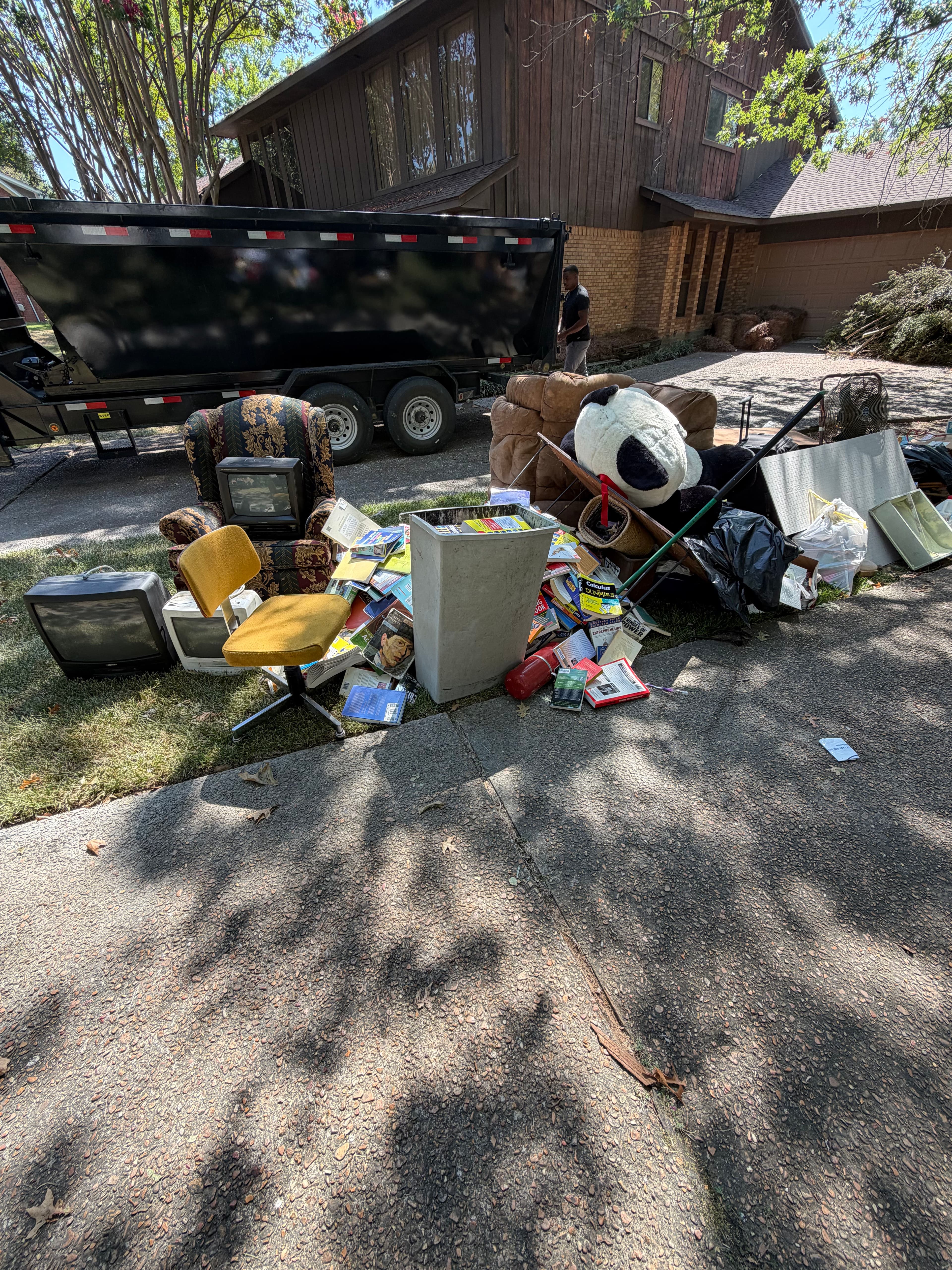 Project Bulk Trash and Debris Removal Done Right in Jackson MS image