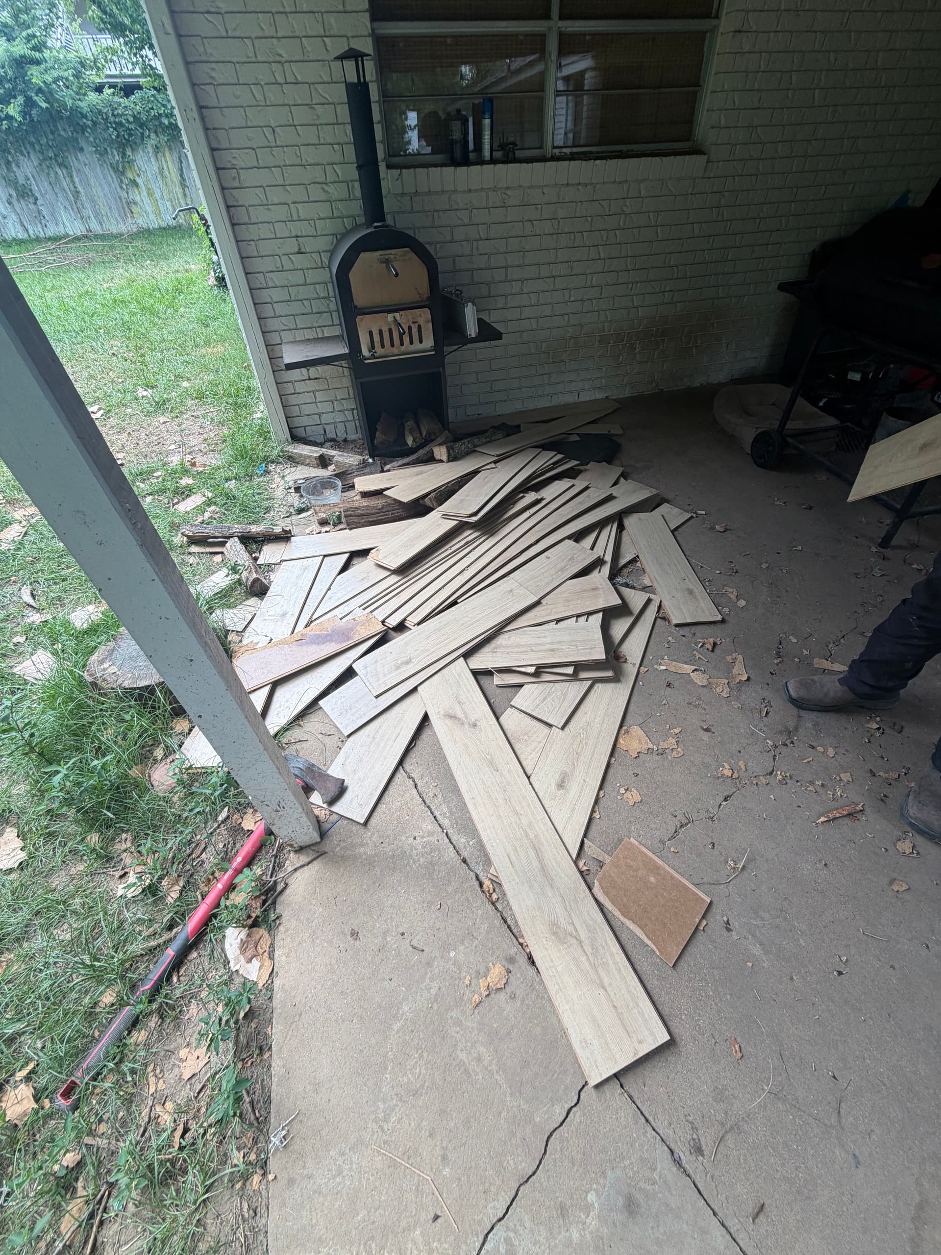 Gallery photos for Same-Day Full Cleanout in Brandon MS: Image #1