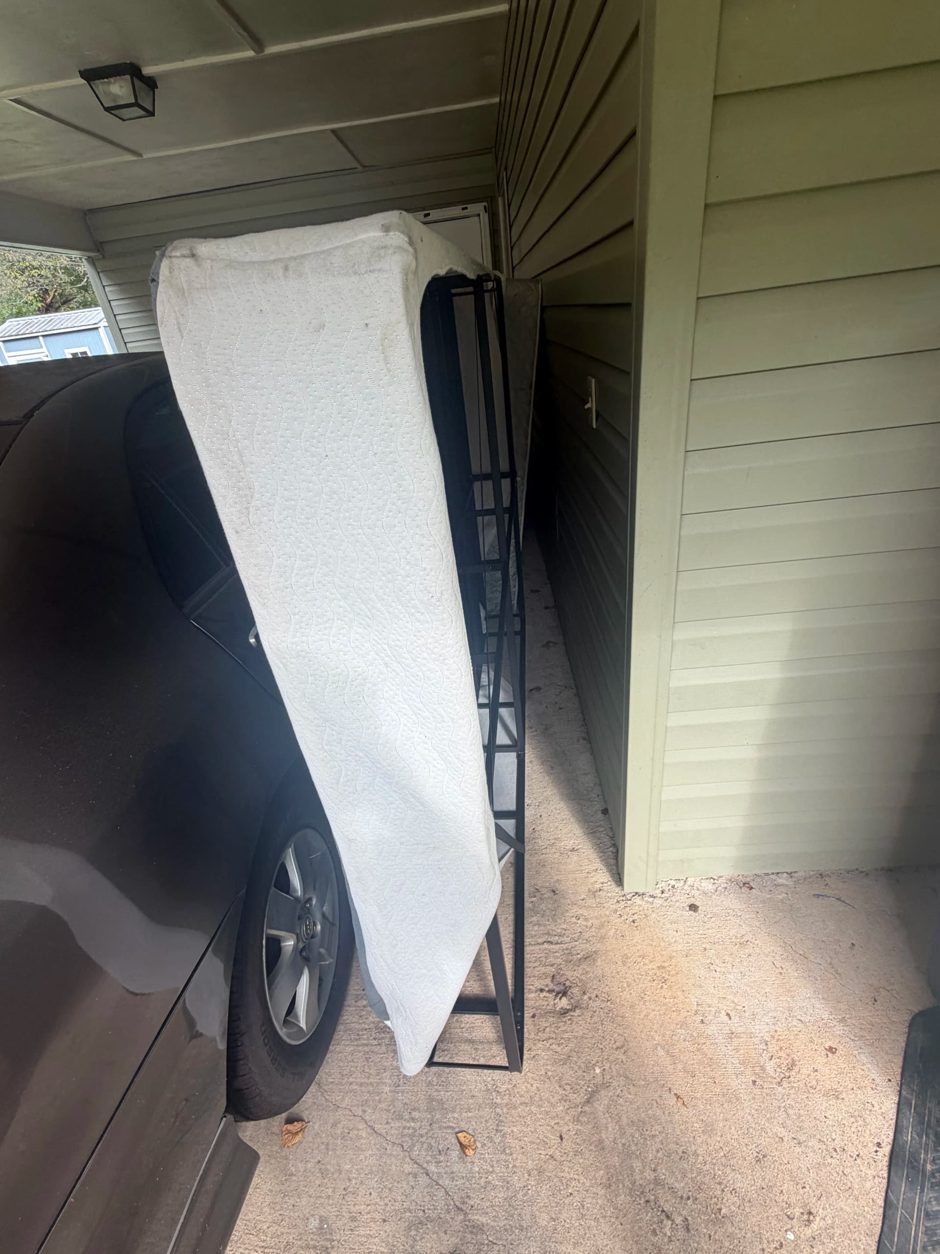 Gallery photos for Mattress and Box Spring Removal in Pearl MS: Image #1