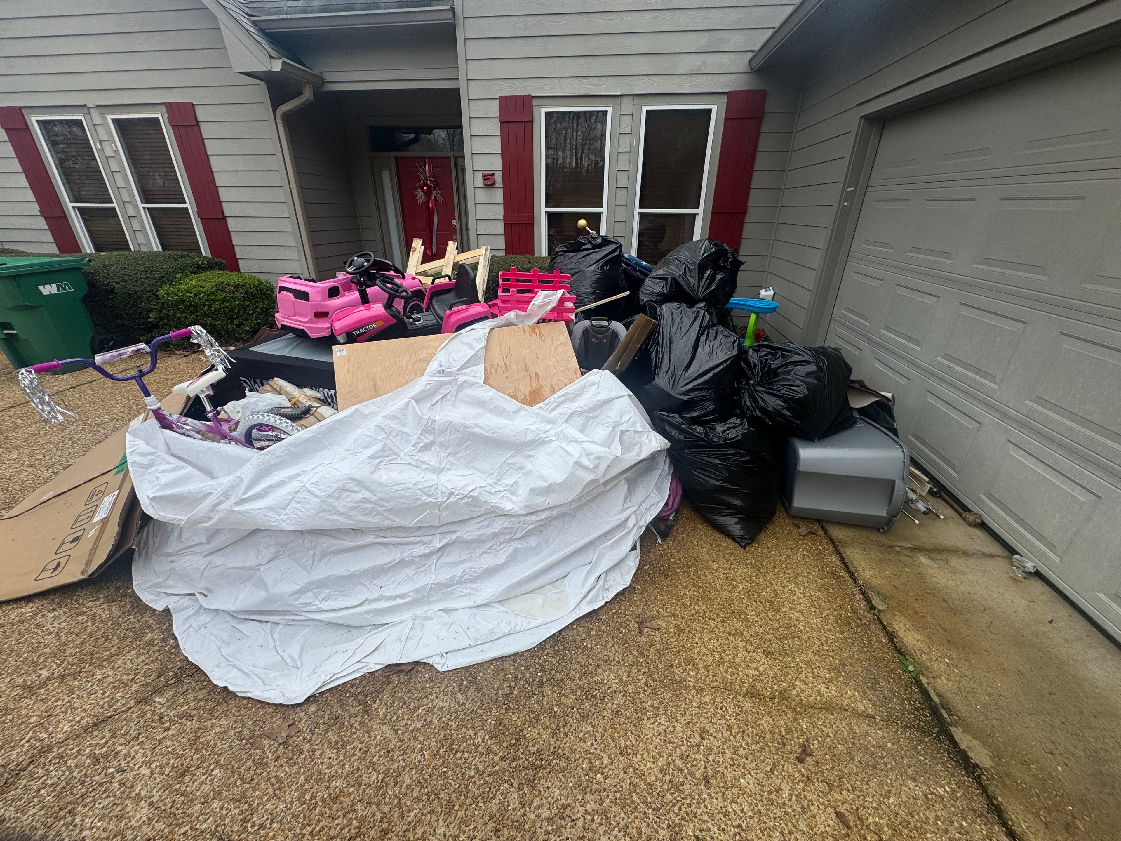 Project Full Property Cleanout Garage Driveway and Commercial Debris Gone image