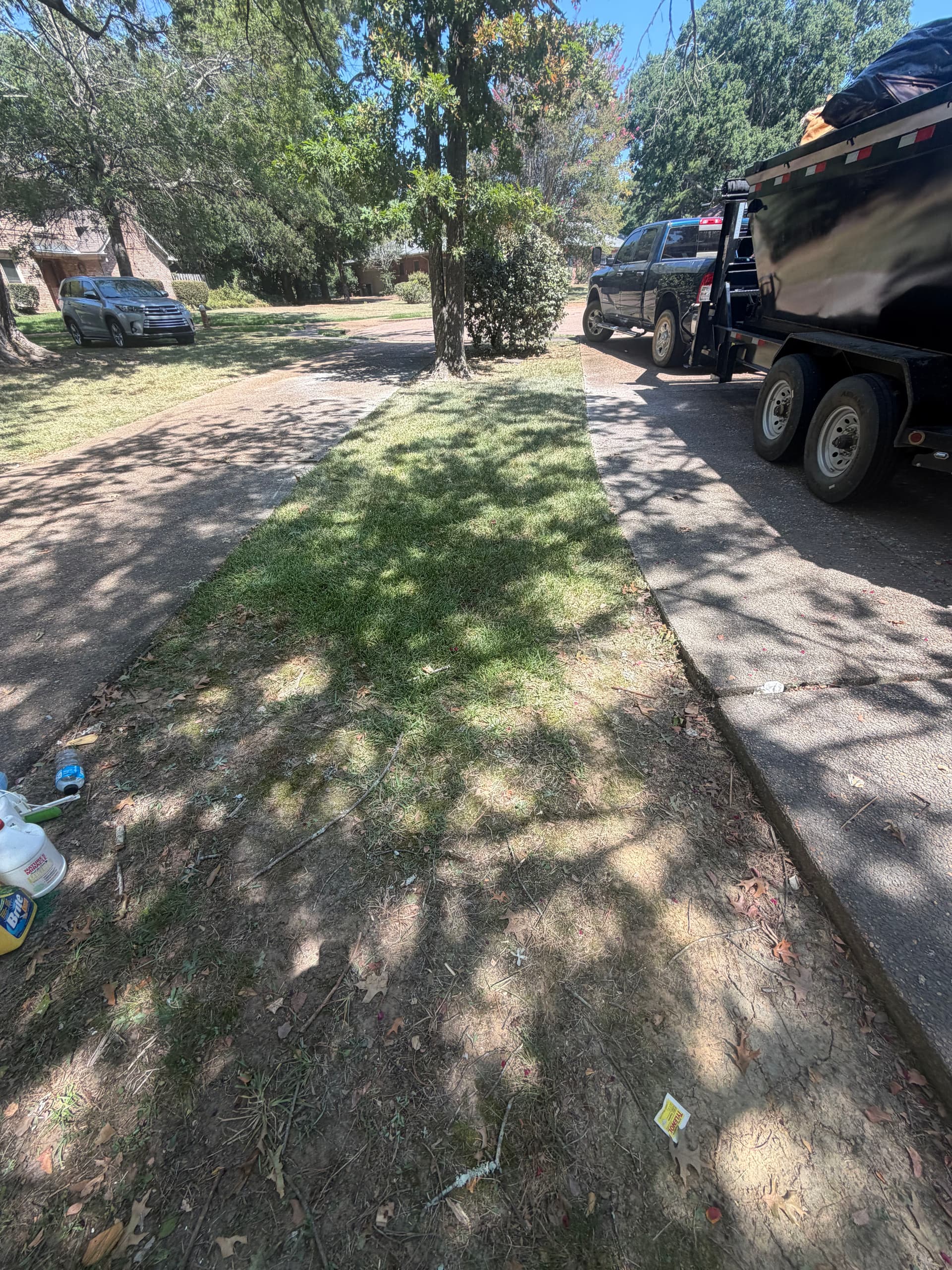 Gallery photos for Bulk Trash and Debris Removal Done Right in Jackson MS: Image #5