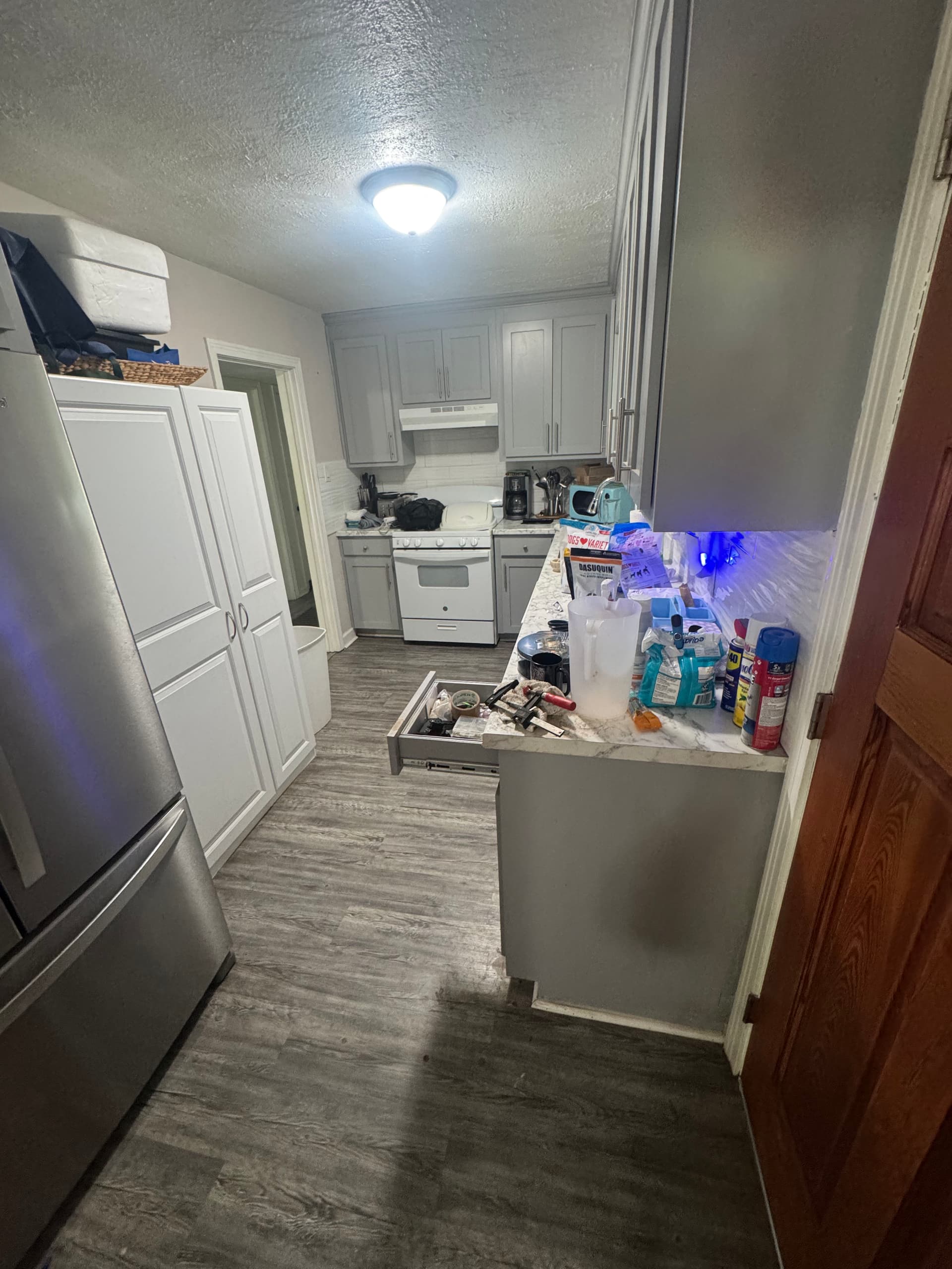 Gallery photos for Whole-Home Cleanout Leaves Every Room Completely Clear: Image #2