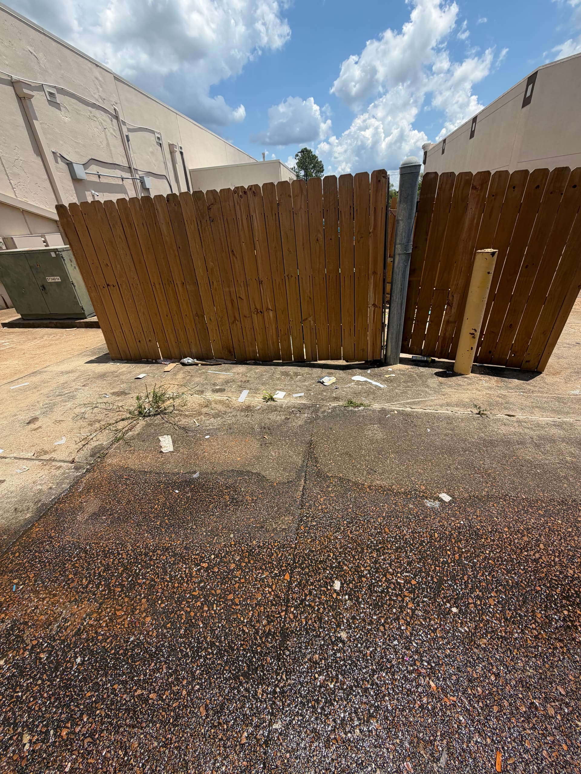 Gallery photos for Commercial Junk Removal at 5 Below in Jackson MS: Image #4
