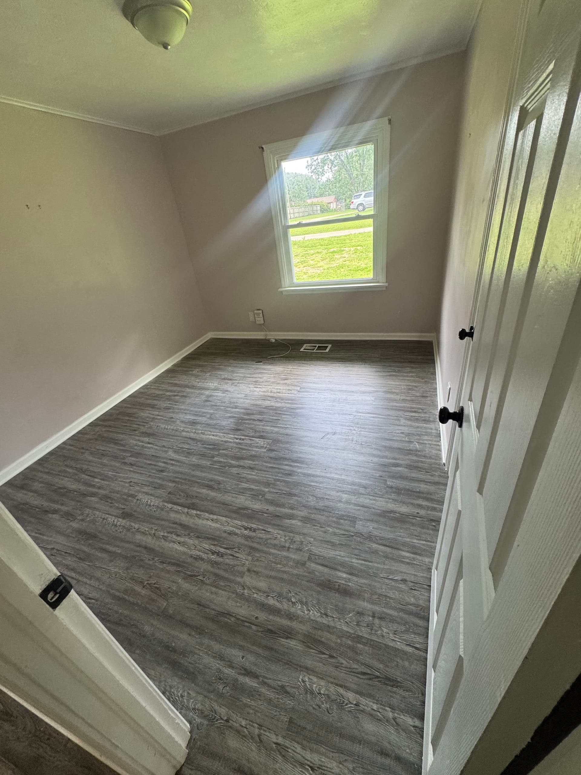 Gallery photos for Whole-Home Cleanout Leaves Every Room Completely Clear: Image #7