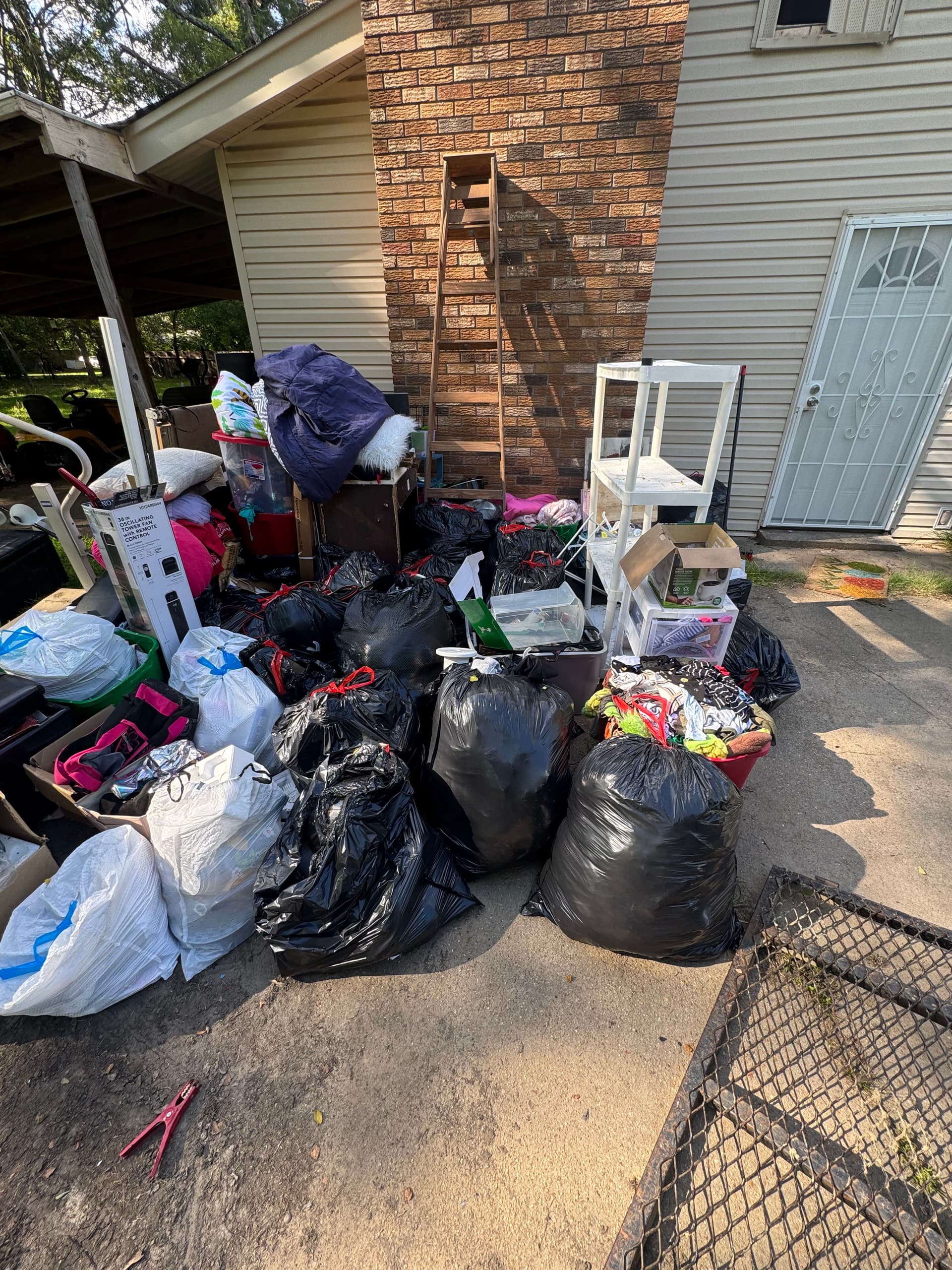 Full Property Cleanout Before and After in the Jackson Metro Area image