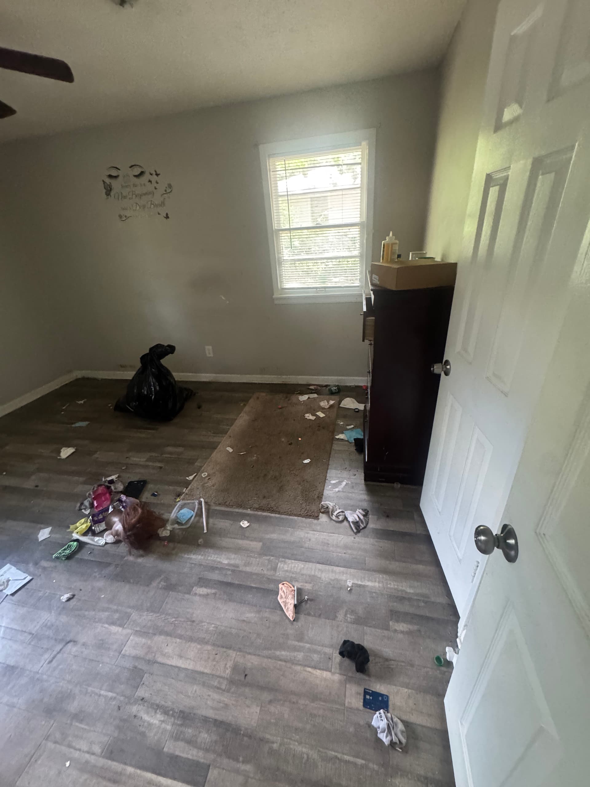 Gallery photos for Full House Clean Out Completed in South Jackson MS: Image #3