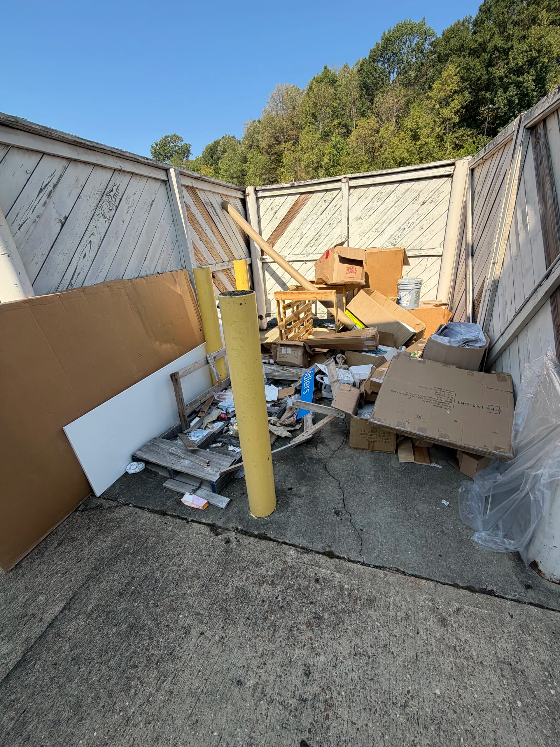 Gallery photos for Commercial Dumpster Area Cleanout in Vicksburg MS: Image #1
