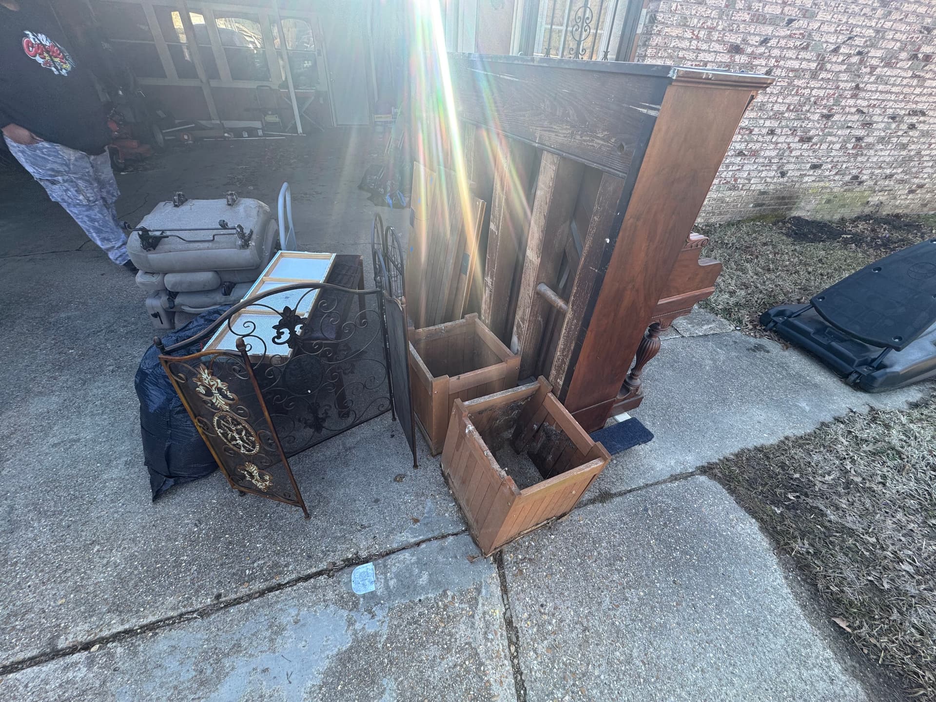 Gallery photos for Transform Your Space with Expert Junk Removal: Image #2