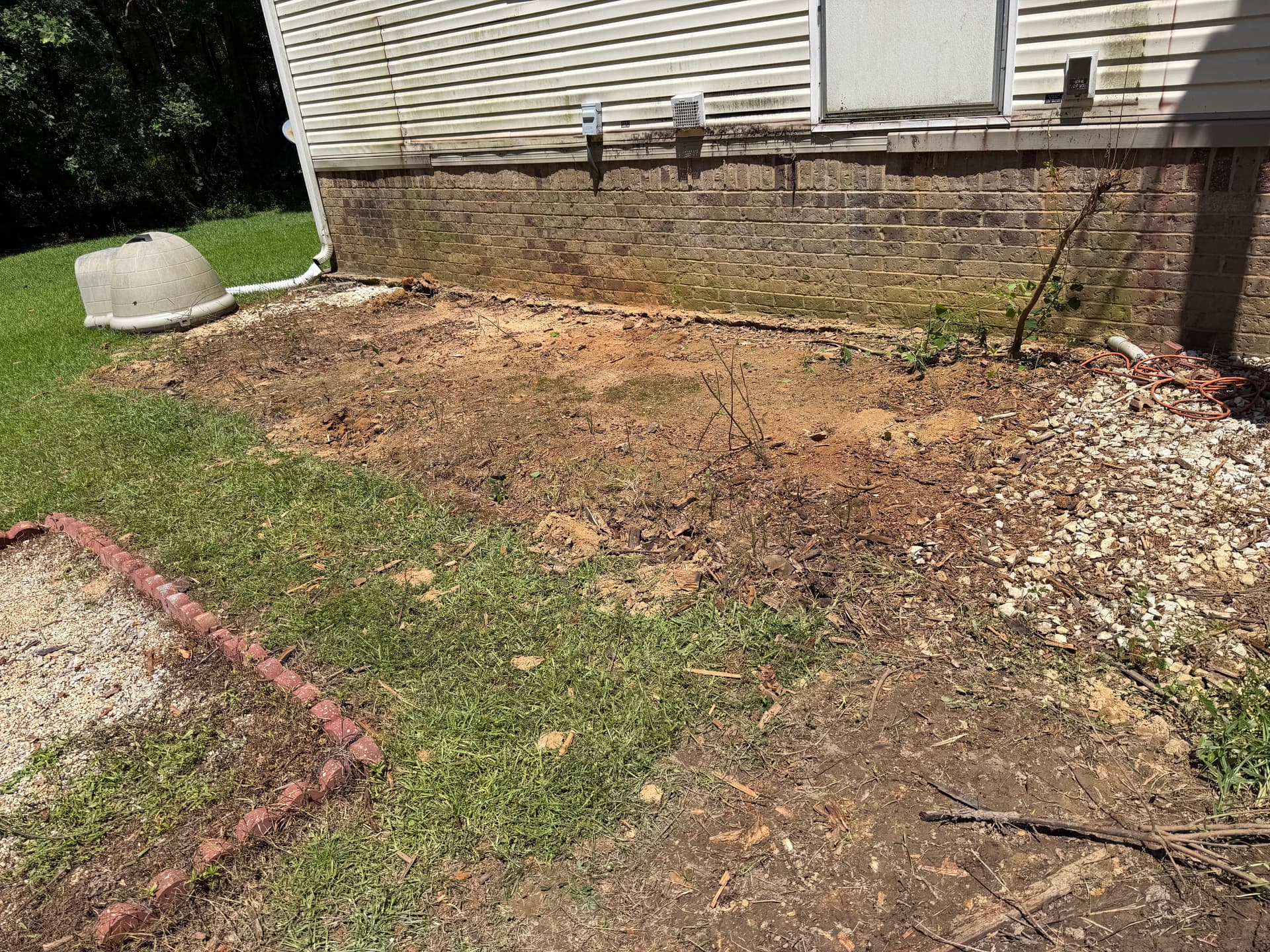 Gallery photos for Hot Tub Removal and Deck Demo in Brandon MS: Image #3