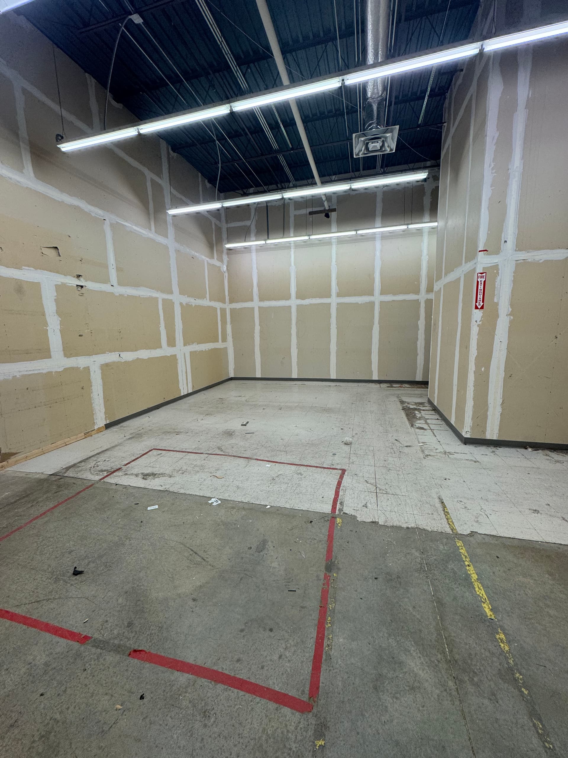 Gallery photos for Efficient Debris Removal and Clean Out Services: Image #2