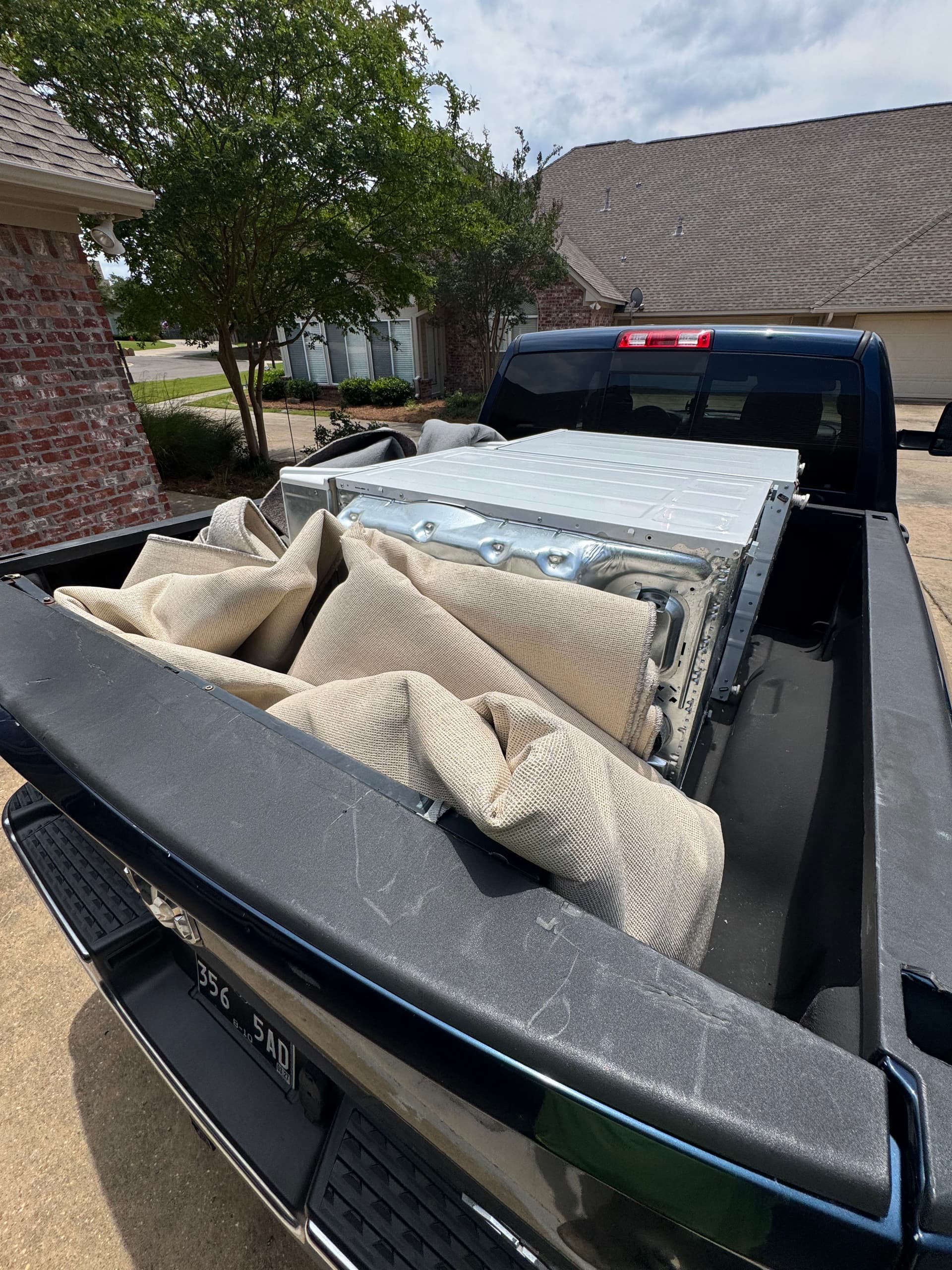 Gallery photos for Washer, Dryer and Bulky Junk Hauled Away in Brandon: Image #3