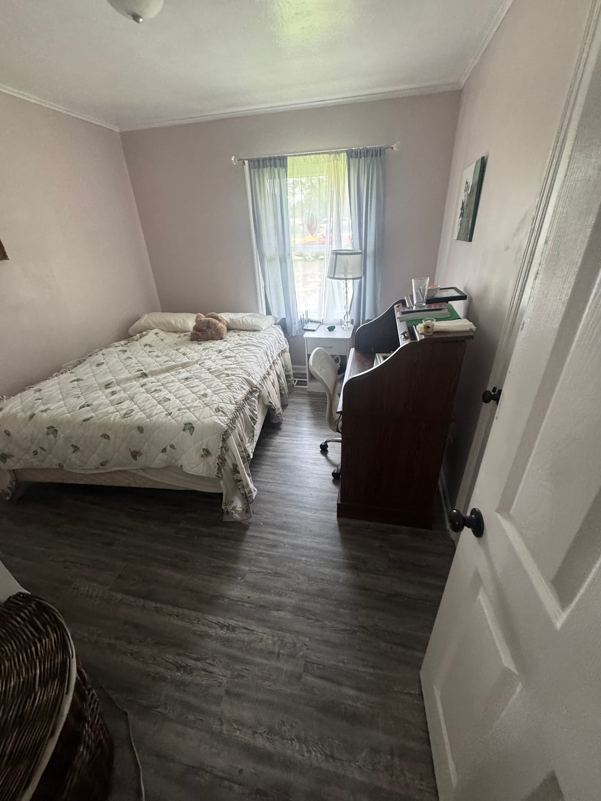 Gallery photos for Whole-Home Cleanout Leaves Every Room Completely Clear: Image #3