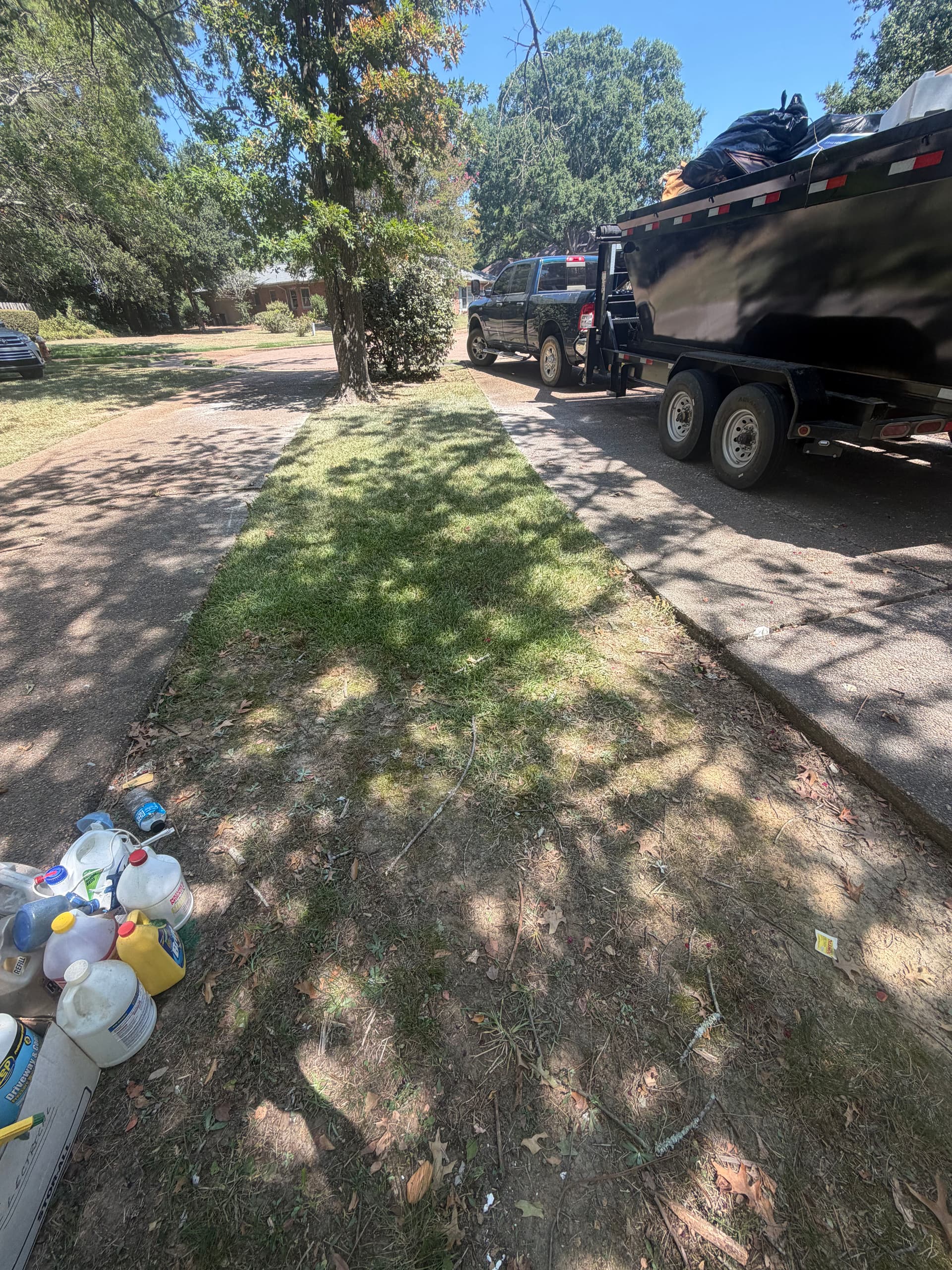 Gallery photos for Bulk Trash and Debris Removal Done Right in Jackson MS: Image #4