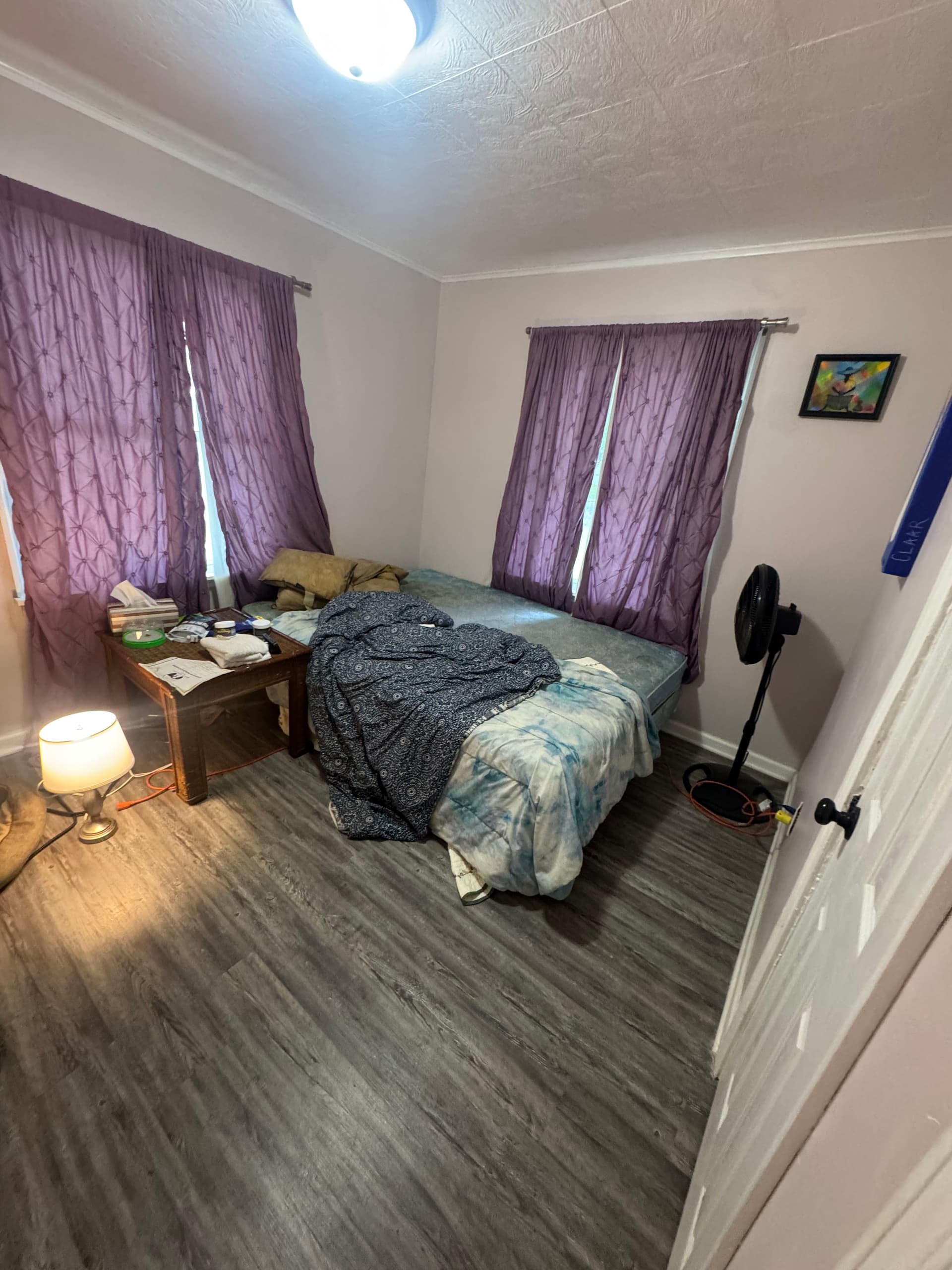 Gallery photos for Whole-Home Cleanout Leaves Every Room Completely Clear: Image #4