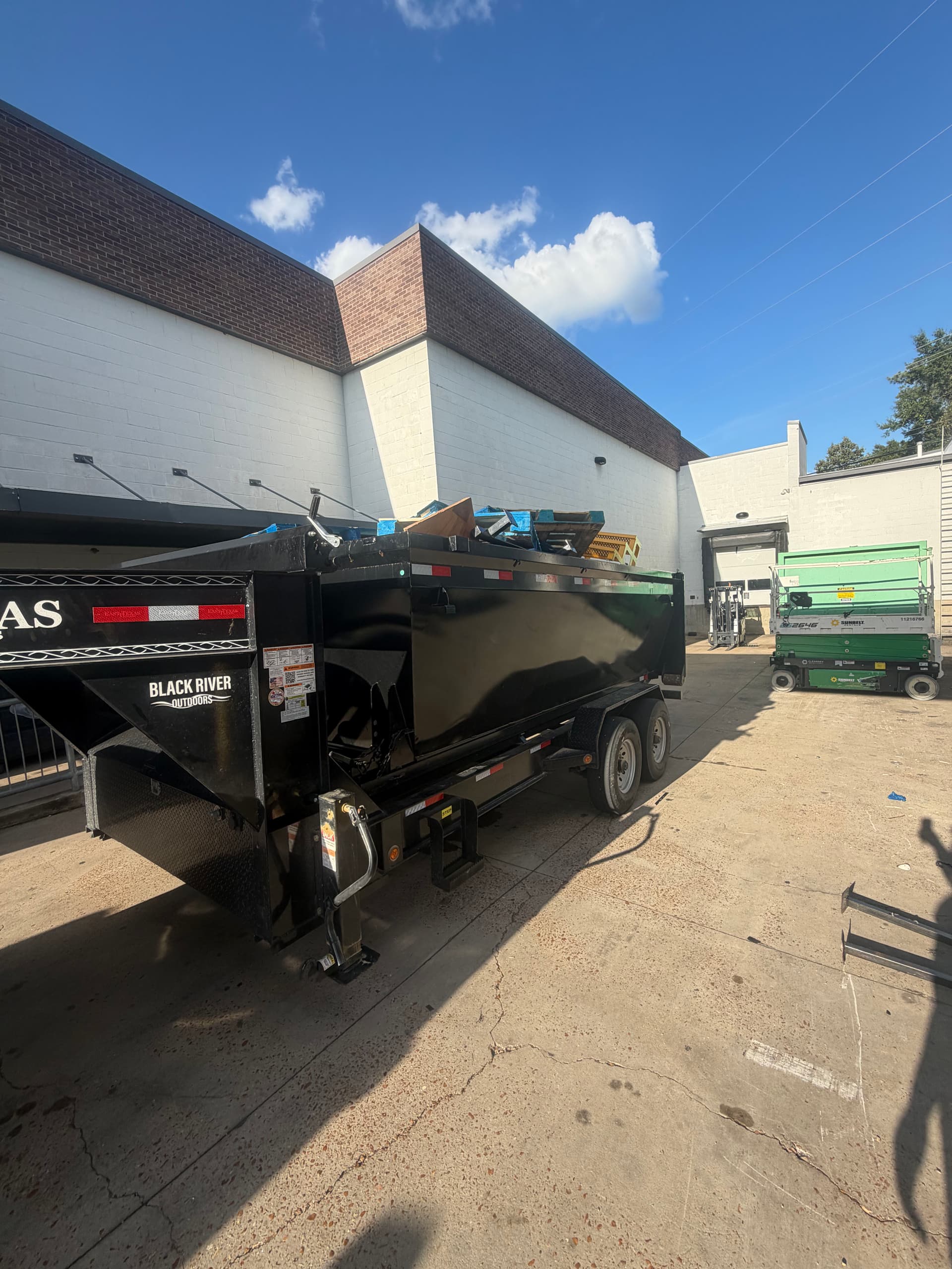Gallery photos for Commercial Remodel Debris Hauled Out Same Day: Image #3