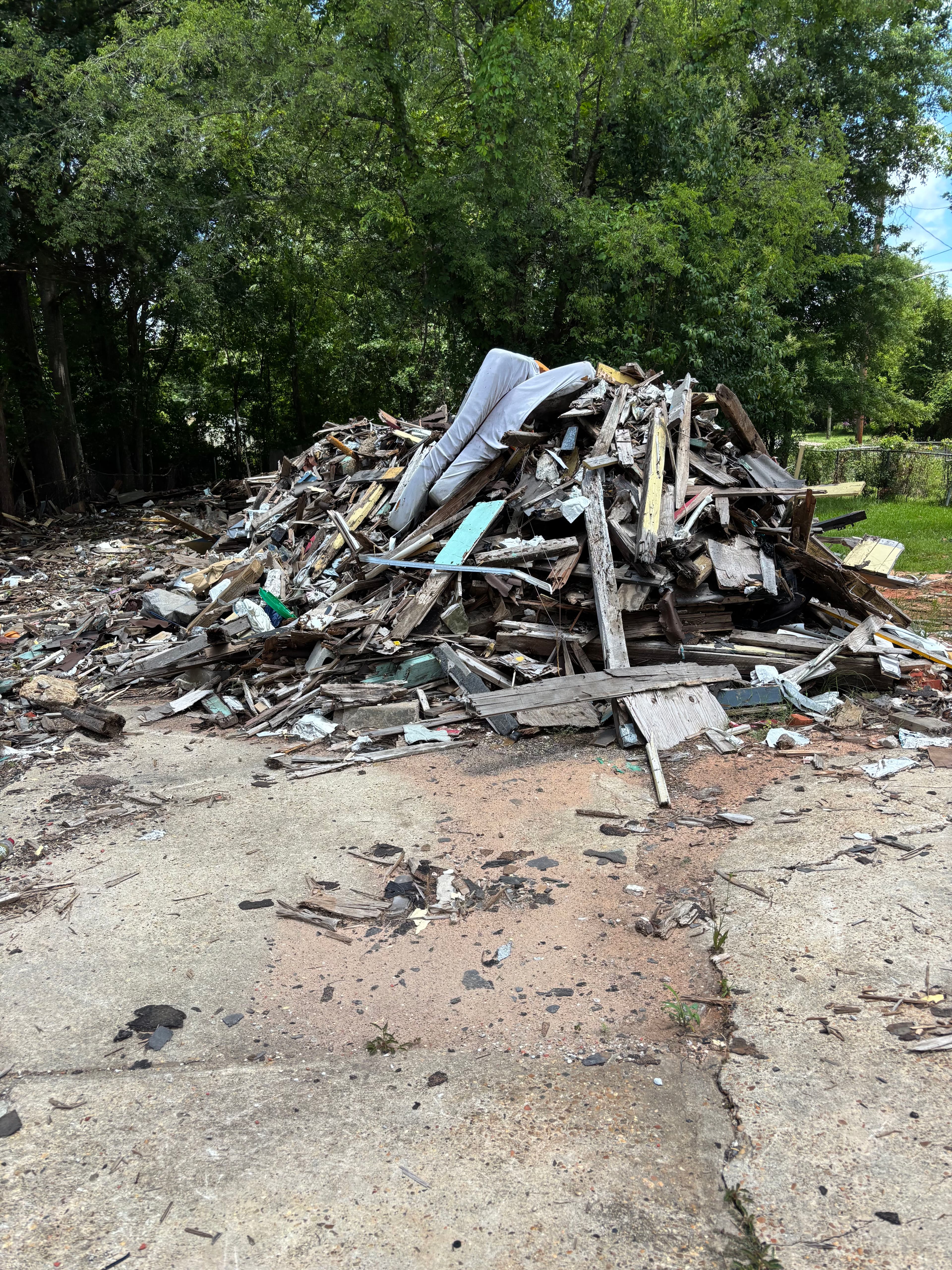 Project House Demolition Debris Removal in Meridian MS image
