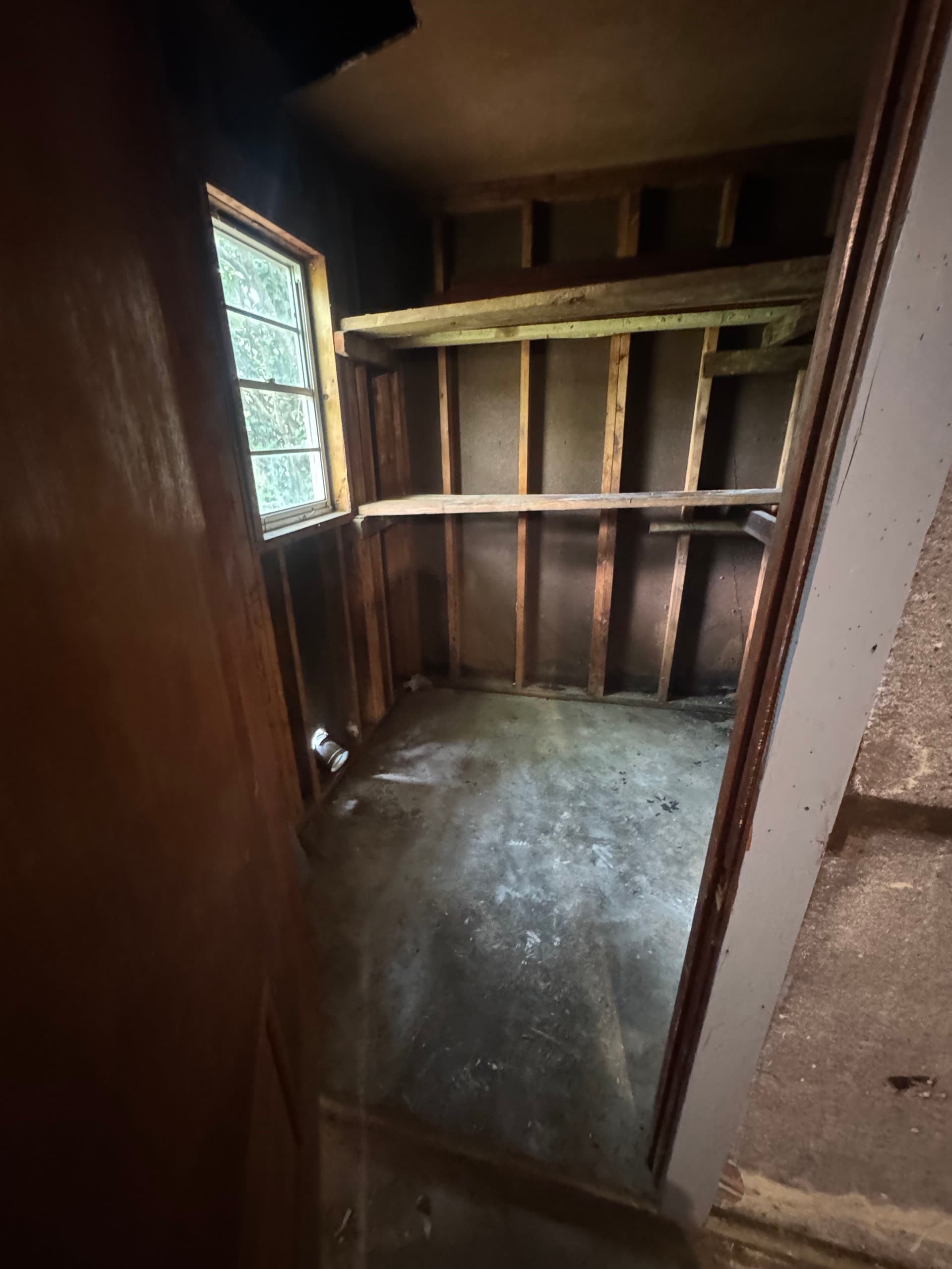 Gallery photos for Same-Day Eviction Cleanout at a Jackson MS Rental Property: Image #5
