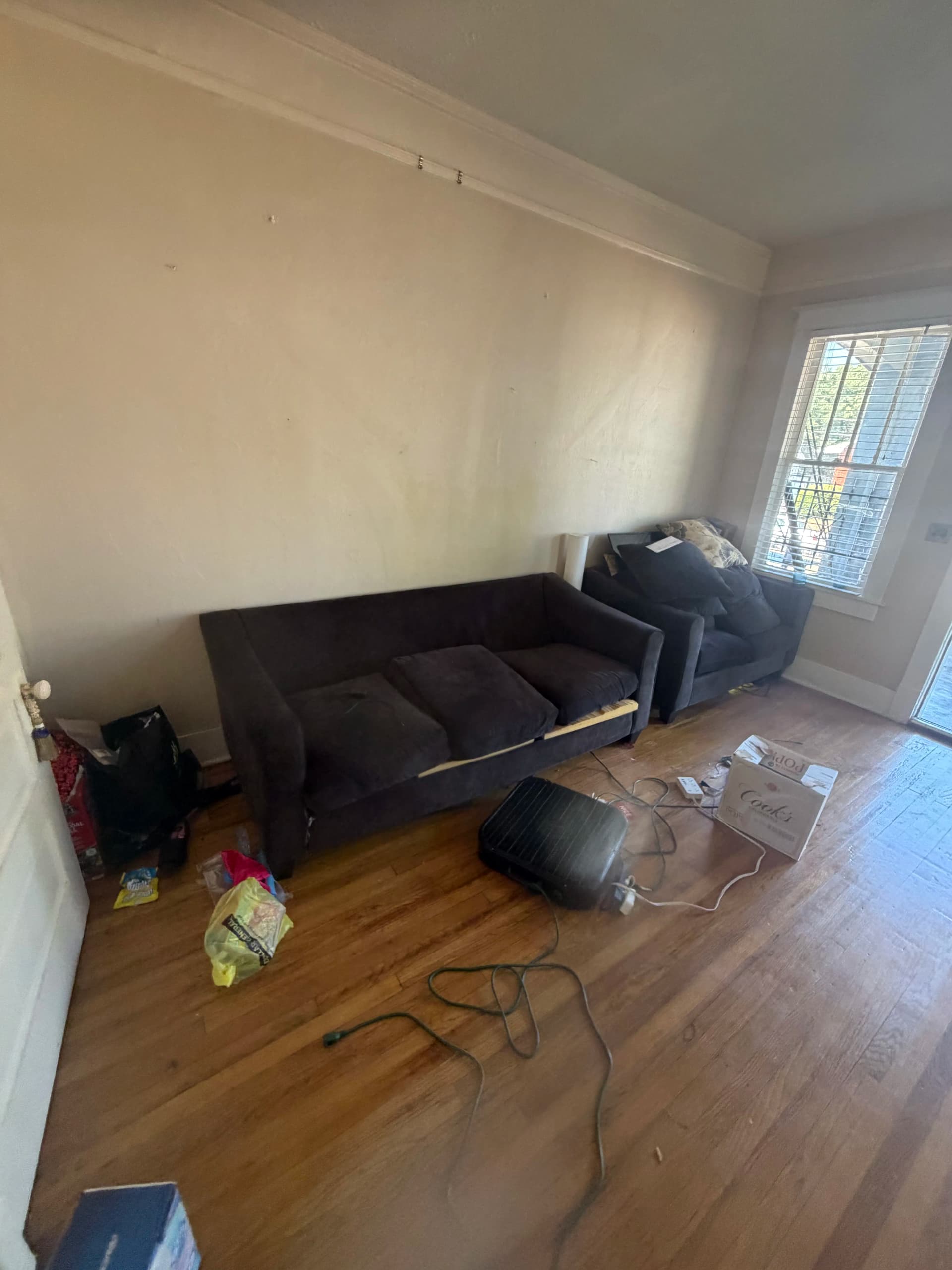 Gallery photos for Full House Clean Out Completed in Brandon MS: Image #3
