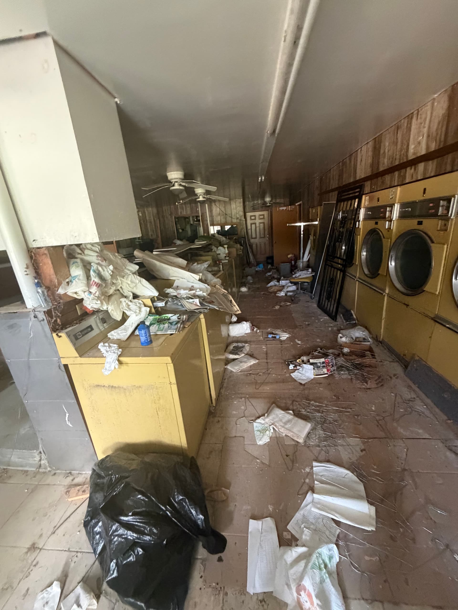 Gallery photos for Laundromat Cleanout Completed in Greenville MS: Image #1