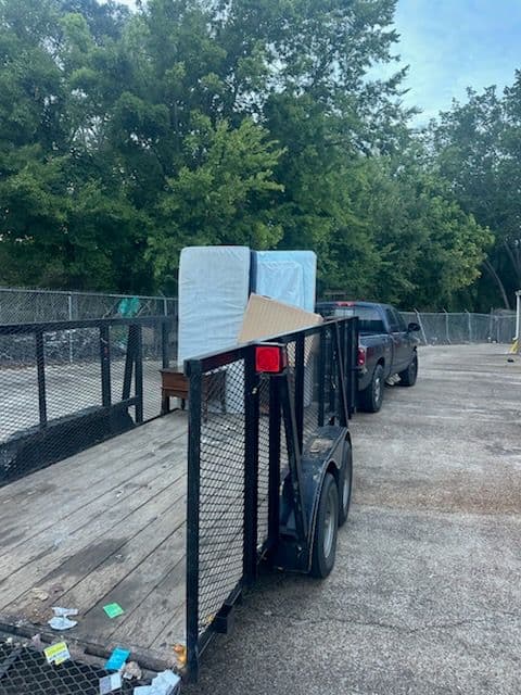 Gallery photos for Storage Unit Cleanout in Flowood: Image #1