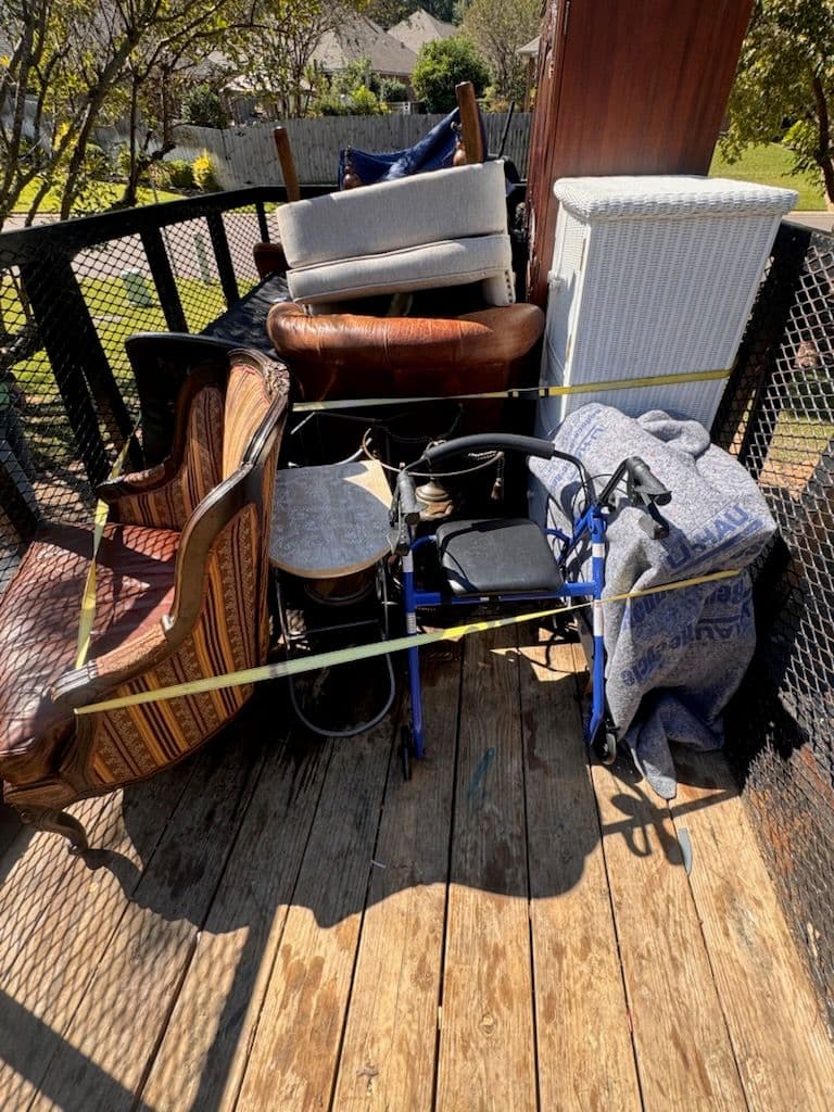 Project Furniture Removal Experts in Brandon MS image