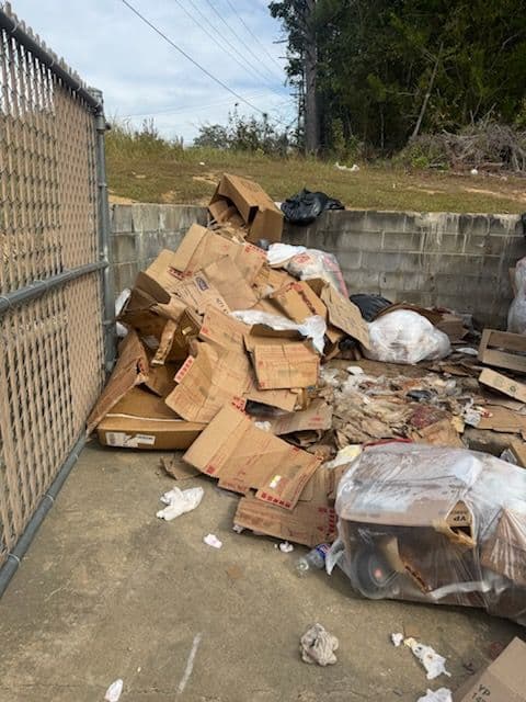 Gallery photos for Dumpster Enclosure Cleanup at Pizza Hut in Louisville: Image #2