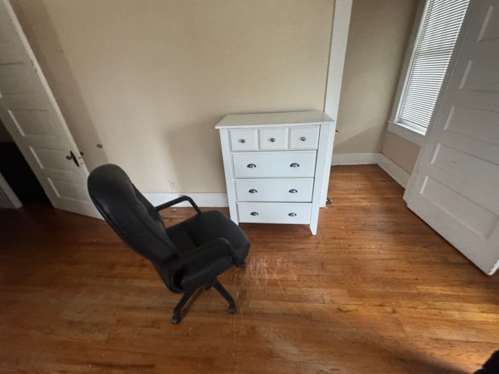 Gallery photos for Effortless Home Refresh with Furniture Removal in Jackson MS: Image #1