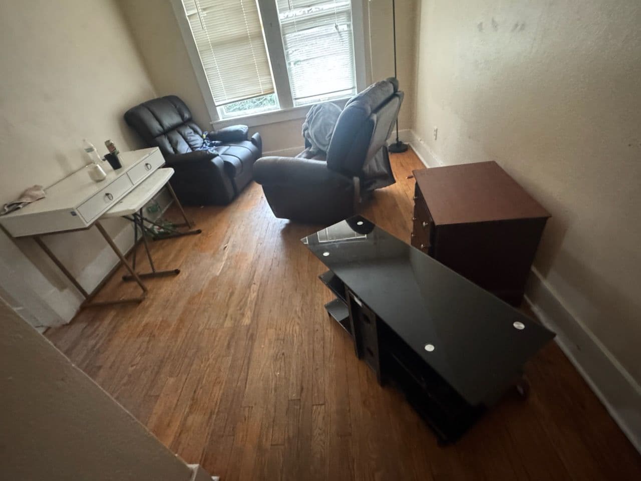 Gallery photos for Effortless Home Refresh with Furniture Removal in Jackson MS: Image #2