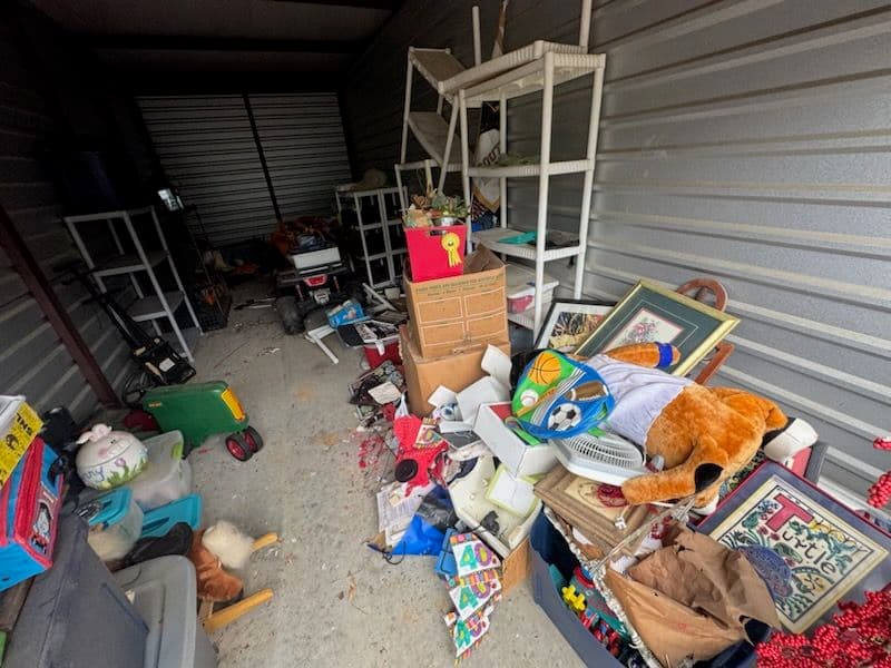 Gallery photos for Efficient Storage Unit Clean Out in Flowood MS: Image #1