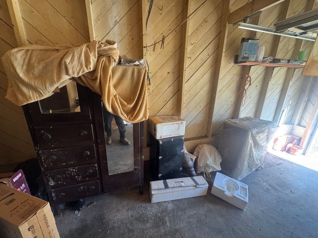 Efficient Junk Removal in Mississippi image