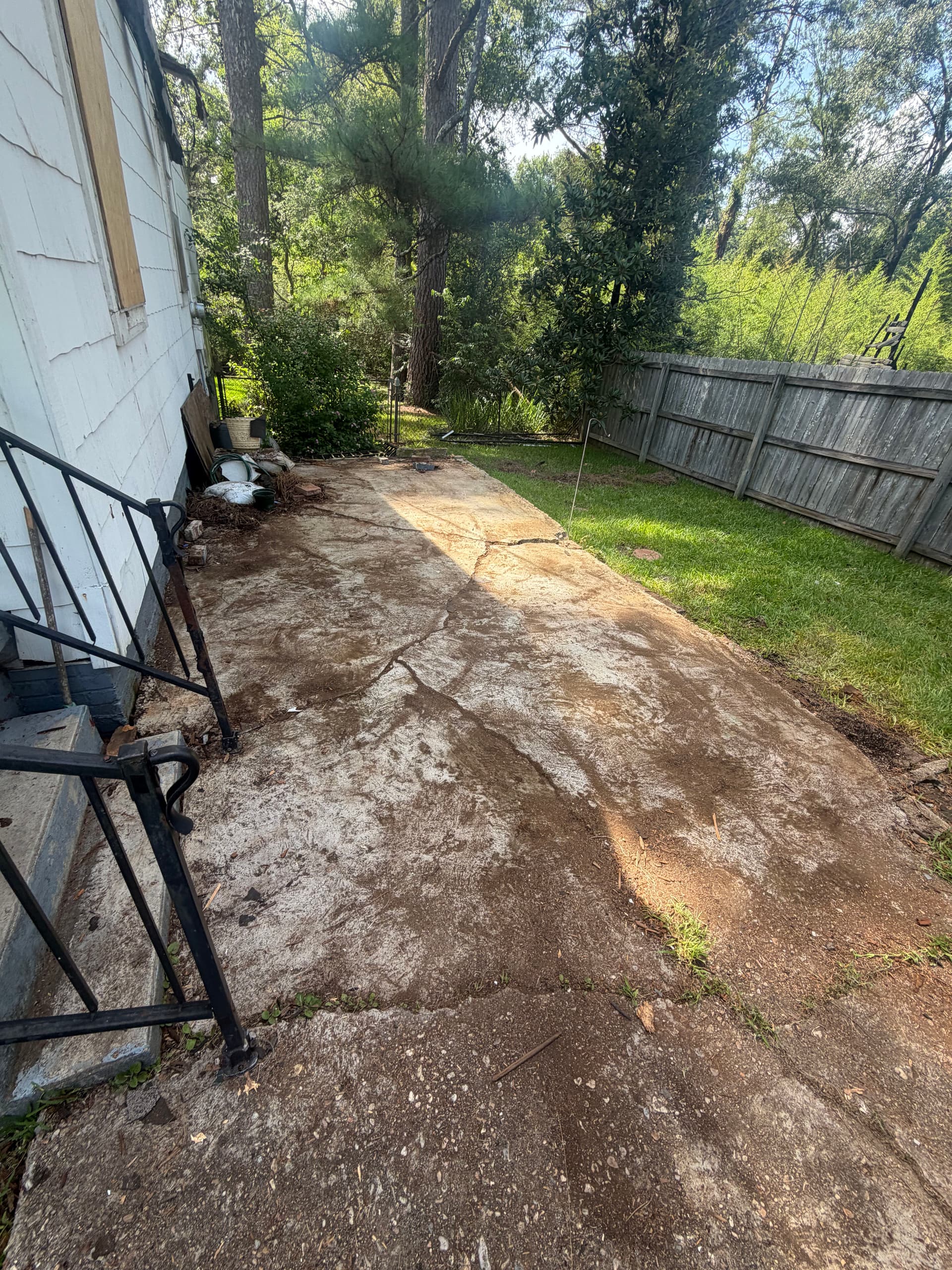 Gallery photos for Carport Demolition and Debris Removal in Jackson MS: Image #4