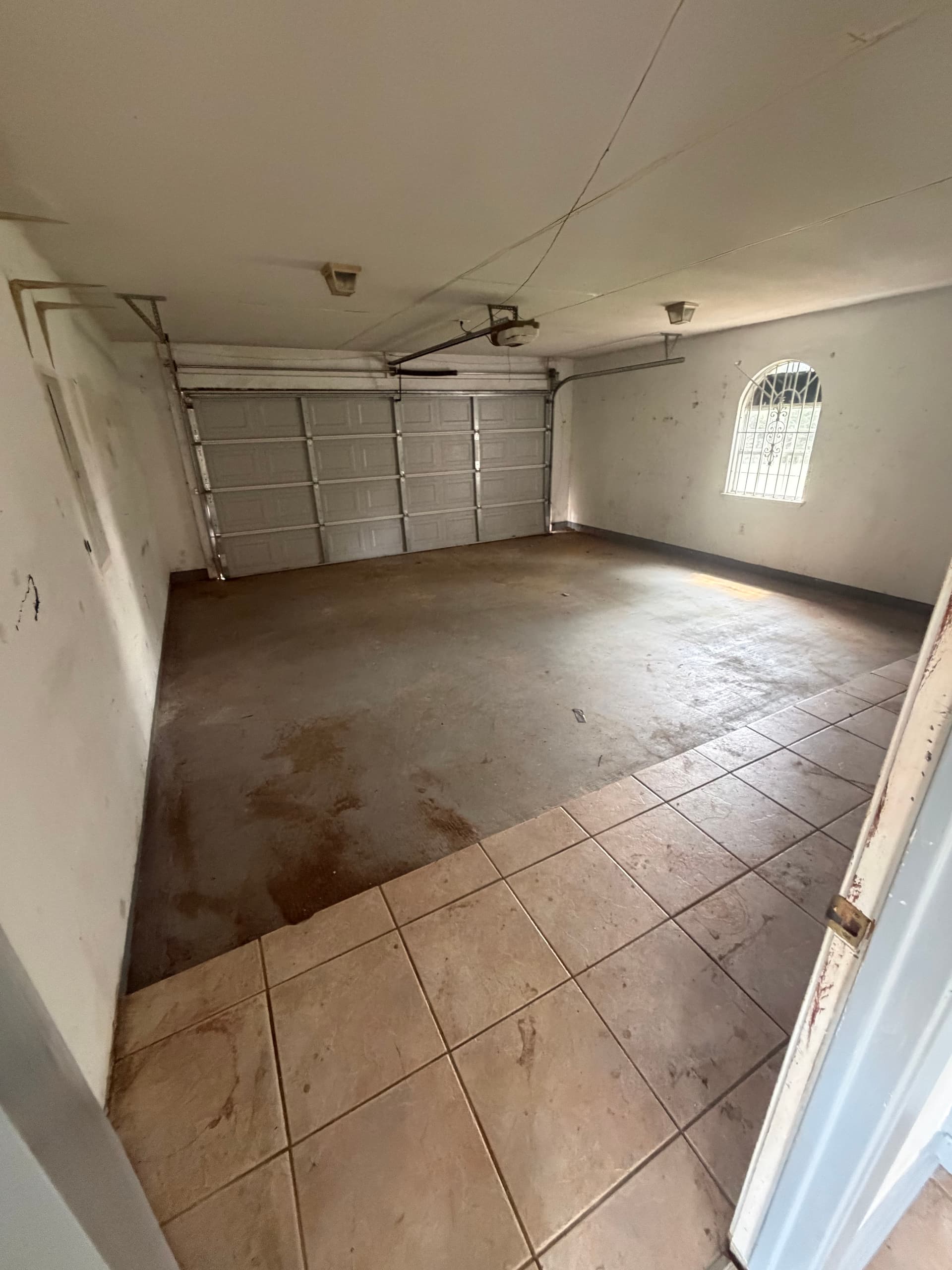 Gallery photos for Full House and Garage Clean Out Completed in Taylorsville, MS: Image #7