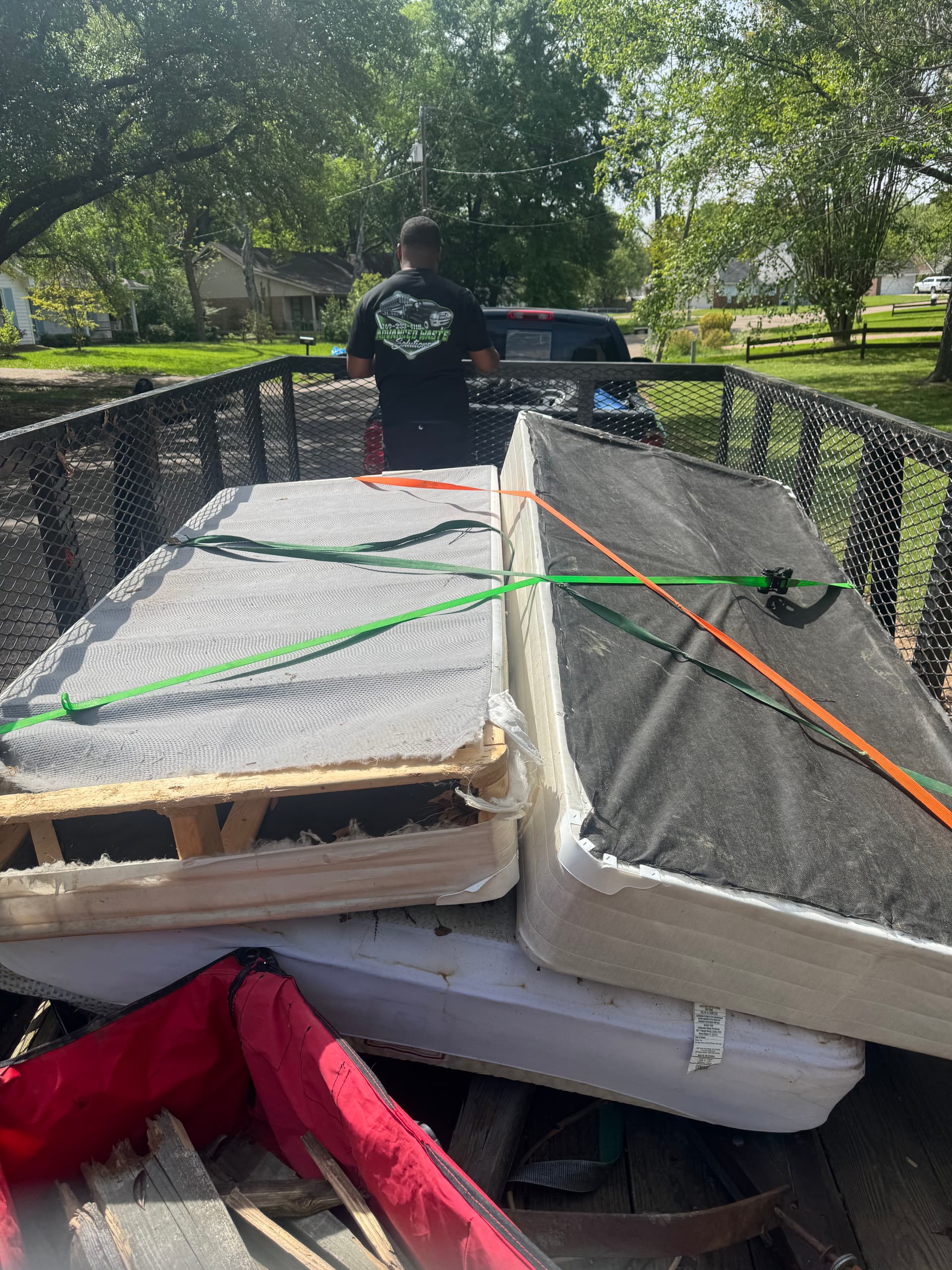 Gallery photos for Old Mattress and Box Spring Removal in Ridgeland MS: Image #2