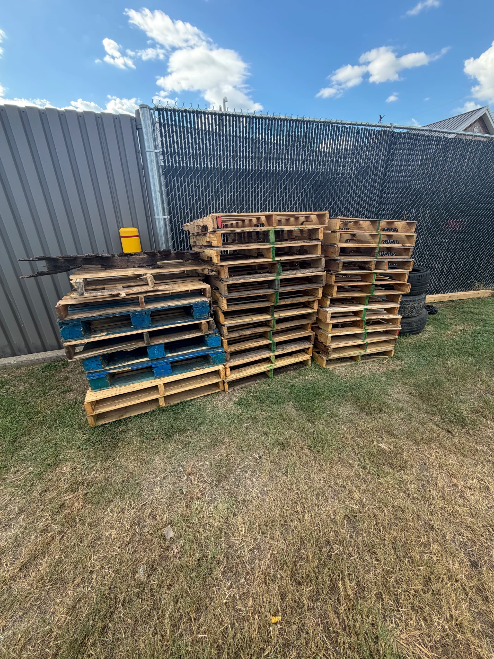 Wooden Pallet Removal at a Commercial Property in Pearl MS image