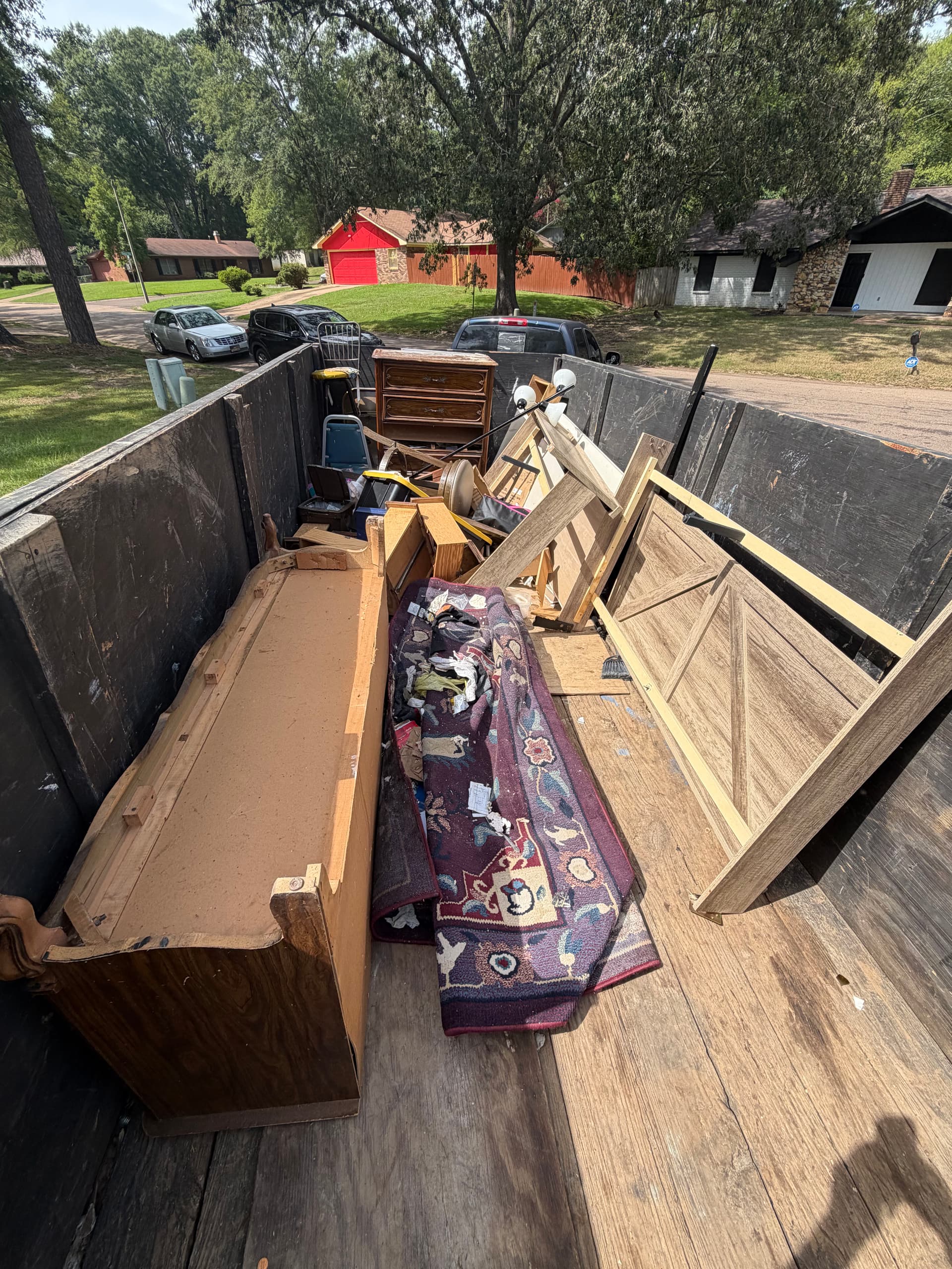Gallery photos for Full House Cleanout in Jackson MS - Furniture and Debris Hauled Away: Image #4