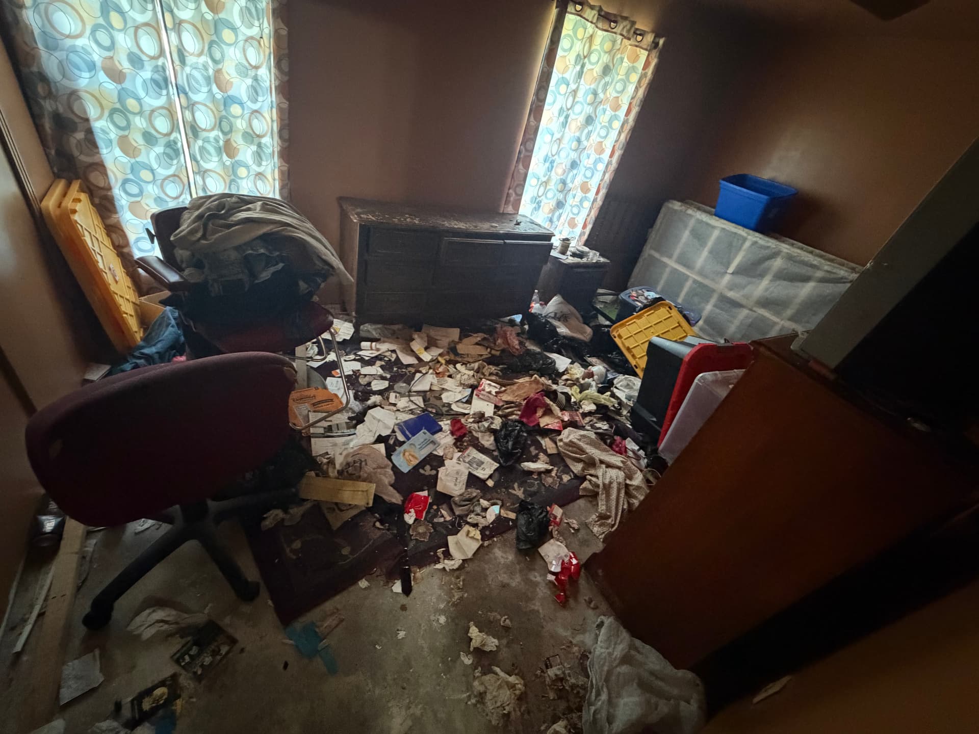 Gallery photos for Full House Cleanout in Jackson MS - Furniture and Debris Hauled Away: Image #2