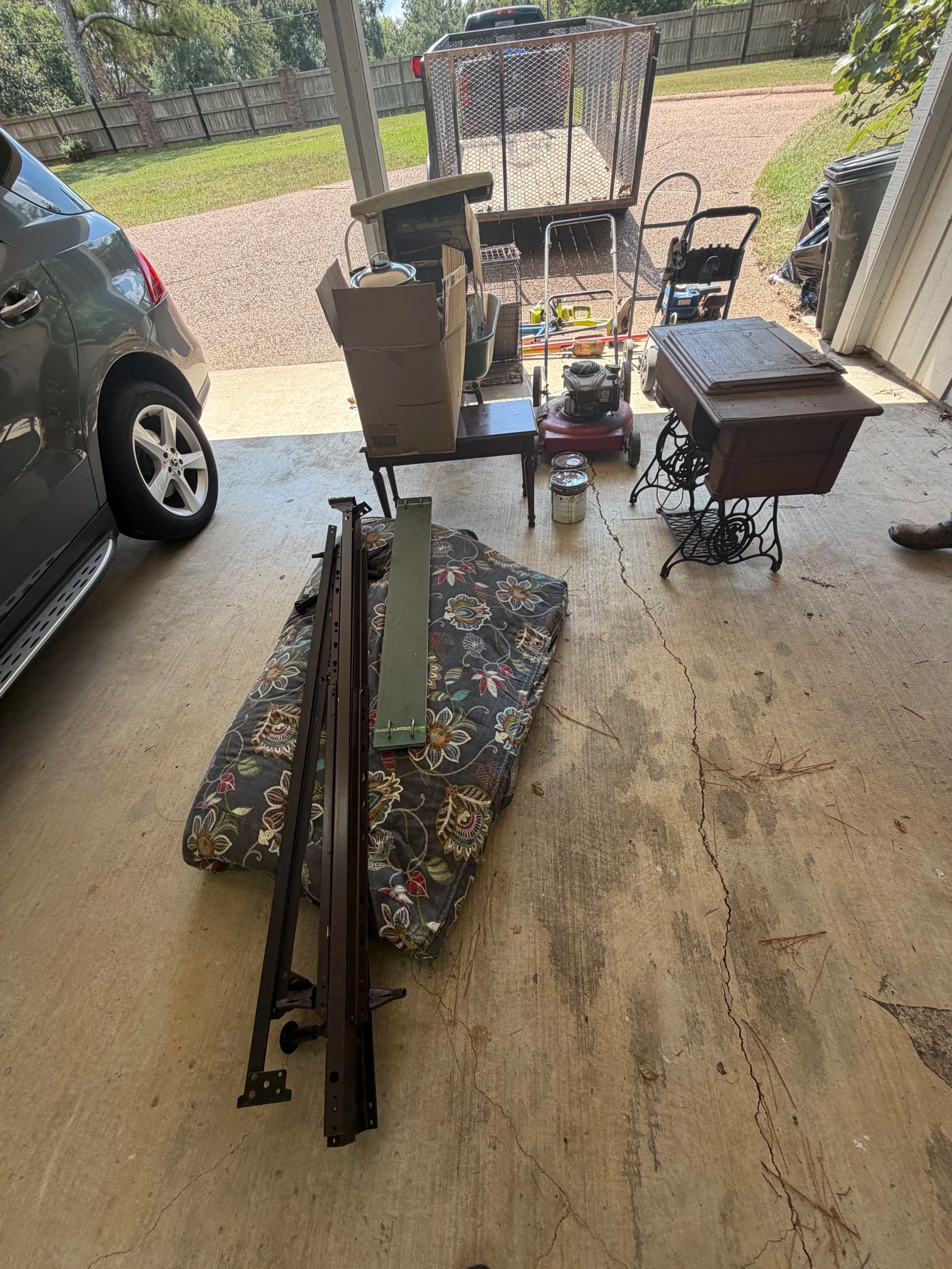 Same-Day Garage Cleanout Clears the Clutter in Madison MS image