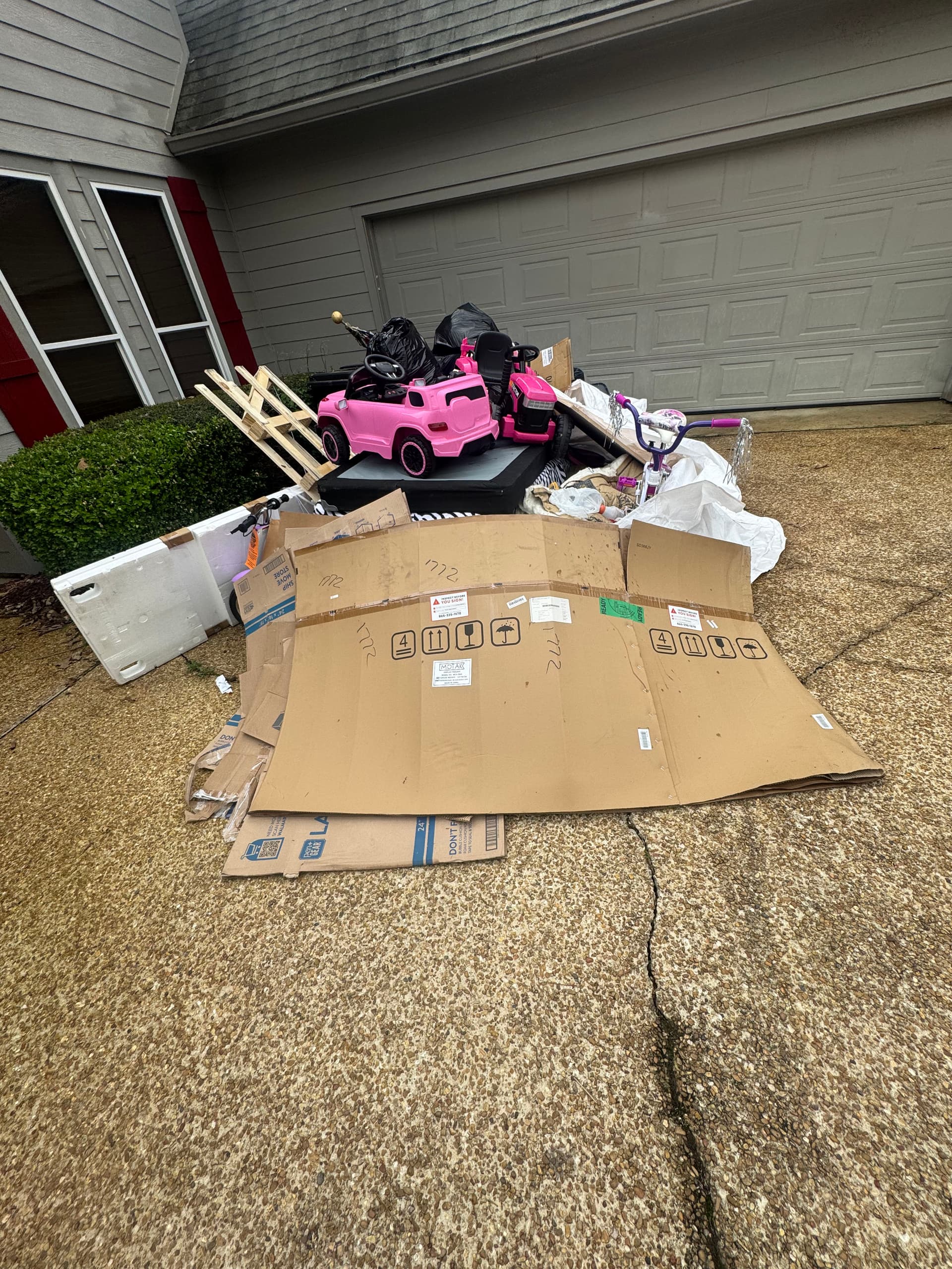 Garage Decluttering Success image