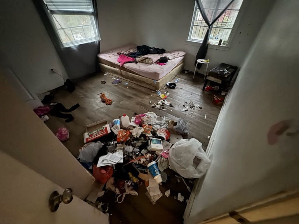 Gallery photos for Efficient House Cleanout in Jackson MS: Image #3