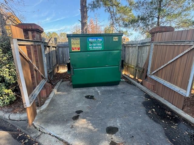 Gallery photos for Dumpster Cleanout Success in Ridgeland MS: Image #3